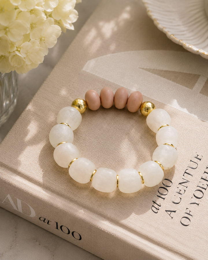 Acrylic Resin & Recycled Glass Bead Stretch Bracelet- Taupe: 7”