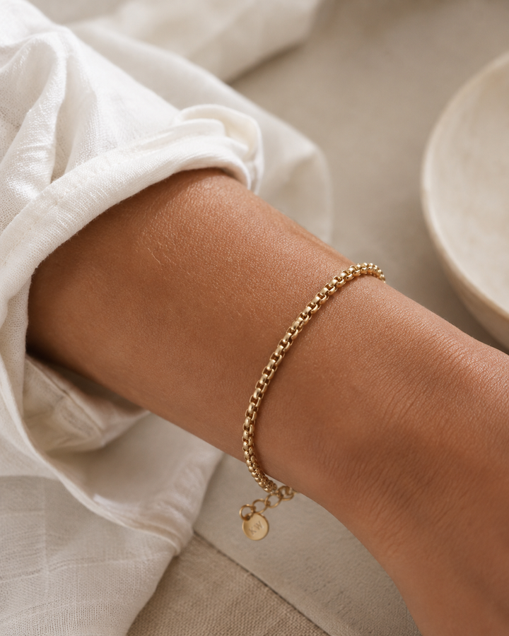 HOLLAND ROUND BOX CHAIN BRACELET